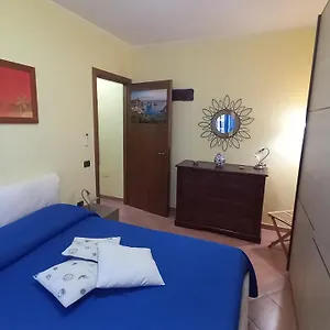 https://domus-claudio.it-romehotels.com